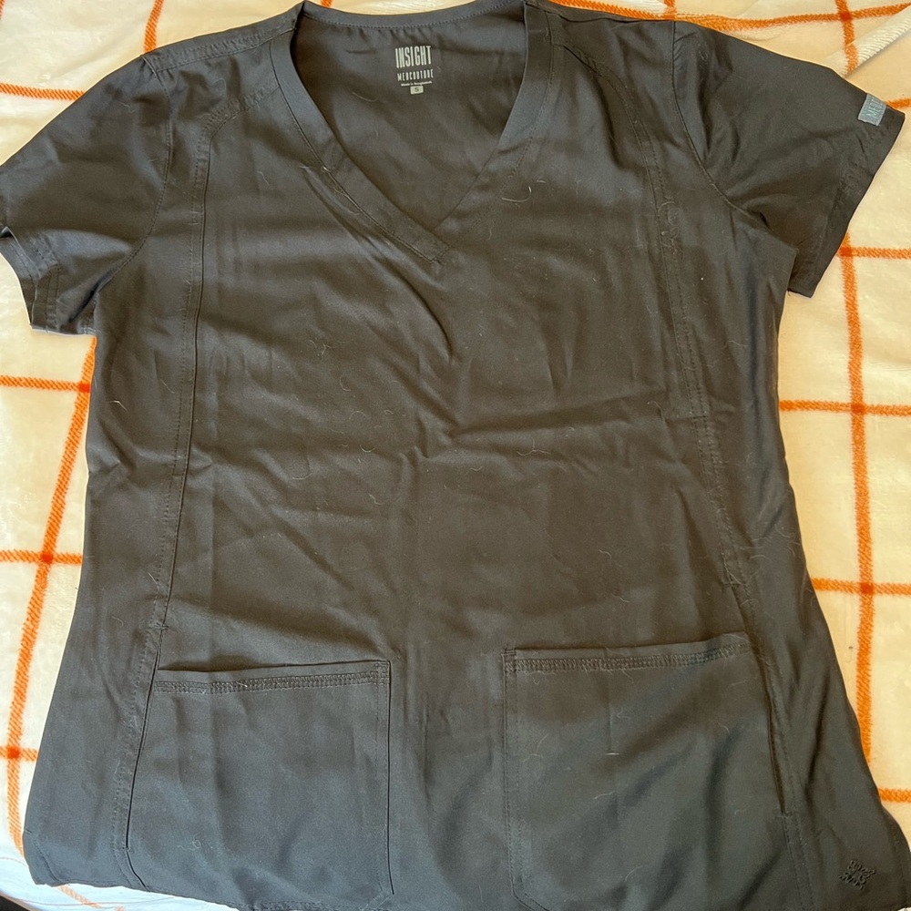 Med Couture Insight V-Neck Scrub Top in Black